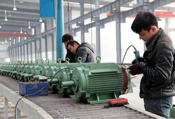 三相異步電動機(jī)在運轉(zhuǎn)中突然停止運行是怎么回事？